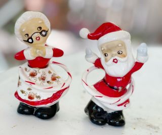 Vintage Santa And Mrs Claus With Hula Hoops Salt & Pepper Shakers Japan Repair