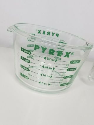 Pyrex Clear Glass Green 4 Cup 1 Quart Measuring Cup Vintage kitchen utensil USA 2