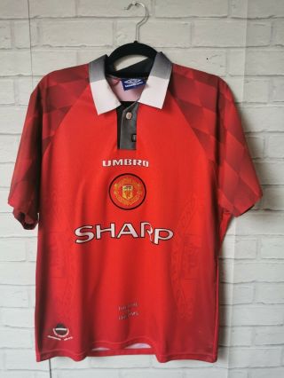 Manchester United Home 1996 1997 Umbro Vintage Football Shirt - Medium