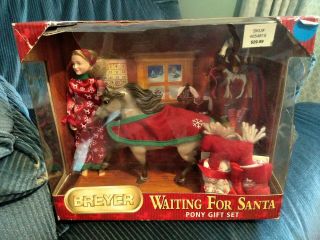 Vintage Breyer Waiting For Santa Pony Gift Set 2009