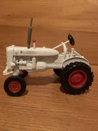 Vintage 2000 Ertl Farmall A White Demonstrator Tractor 1:16 Scale