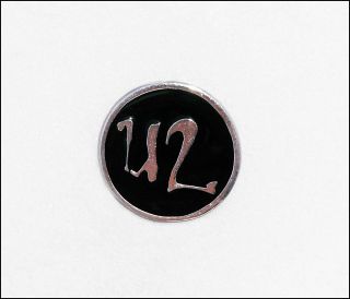 U2 Vintage 1992 Achtung Baby Zoo Tv Promo Pin Pinback Badge Bono The Edge