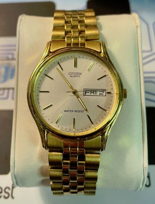 Vintage Citizen Day Date Quartz Watch Gold Tone Luminous Hands Men 