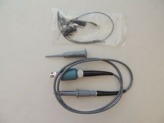 Tektronix Vintage P6008 Oscilloscope Probe With Accessories