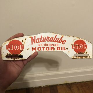 Vintage Lion Naturalube Reinforced Motor Oil Metal License Plate Topper Sign Gas