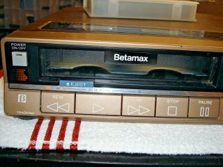 Vintage Sony Model Sl - 25 Betamax Video Recorder / Player - / Repair