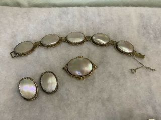 Vintage Whiting & Davis Mop Detailed Brooch,  Bracelet & Earrings Gold Tone Set