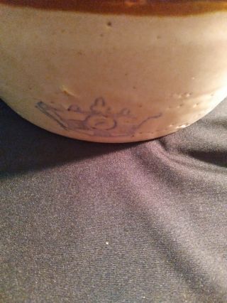 Vintage Ransbottom Stoneware 2 Quart Bean Pot Crock & Lid With Blue Crown Emblem