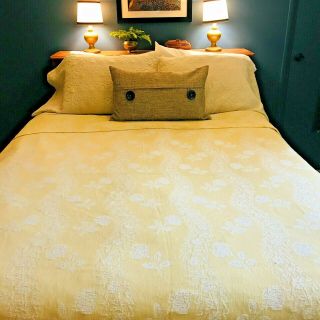 Vtg Matalasse Yellow White Floral Cotton Bedspread Coverlet Blanket Full 94x80