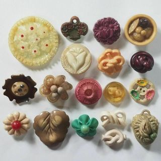 Antique/vintage Celluloid Buttons Weeber Type Realistic Extruded Flower Fruit