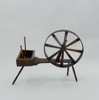 Vintage Antique Spinning Wheel Artisan Dollhouse Miniature 1:12