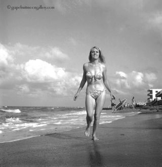 Bunny Yeager 1966 Pin - Up Camera Negative Bathing Beauty Blonde Tina Grayson Fun