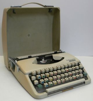 Vintage Olympia Splendid 66 Portable Typewriter With Case - Order