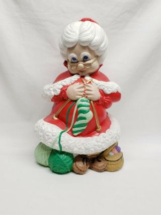 Mrs Santa Claus Vintage Atlantic Mold Ceramic Display 14” Tall Holiday Festive