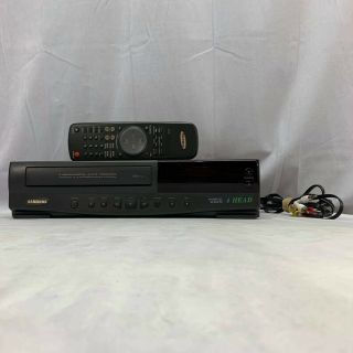Vintage Samsung Vr5704 Vhs Vcr - With Remote - With Av Cables -