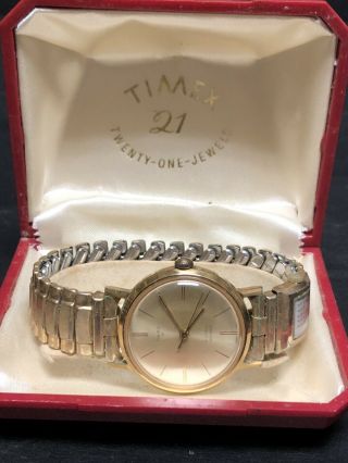Vintage Timex 21 Jewels Mechanical Self - Wind Automatic Men Watch Runs