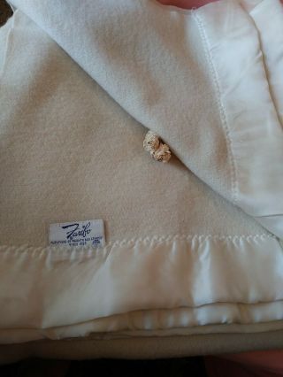 Vintage Faribo 100 Soft White Wool Blanket 80 " X 92 "