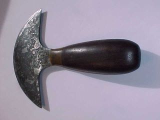 Vintage Straightback C.  S.  Osborne Round Leather Knife Tool Rosewood Handle 4.  5 "