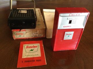 Vintage 1960’s Sinclair Oil Gas Pump Shaped 6 Transistor AM Dino Radio 2