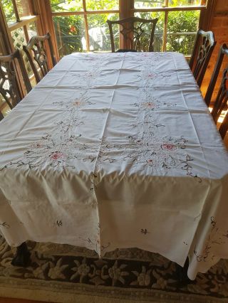 Vintage White Madeira Style Embroidered Tablecloth 250cm & Matching 12 Napkins