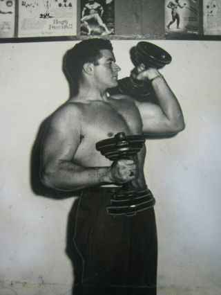Vintage 1940s/50s Photo 3 - Muscleman,  Weightlifter,  Bodybuilder