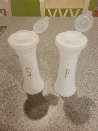 Vintage Hourglass Tupperware Salt And Pepper Shakers Mold 718 - 5,  718 - 7