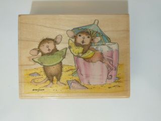 Rubber Stamp Wood Mount 3 " X 4 " House Mouse Lemon Lips Stampabilities 1999 Vtg