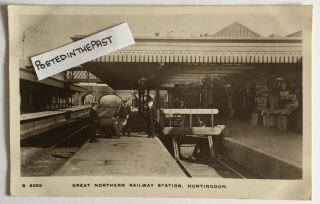 Vintage Rp Postcard.  Great Northern Railway Station.  Huntingdon,  Huntingdonshire