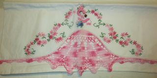 Vintage Southern Belle Embroidered Crocheted Pillowcases Set Of Two Pink