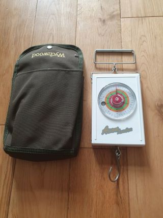 Avon Vintage Old Skool 40lb Scales In Wychwood Case Carp Course Scales.