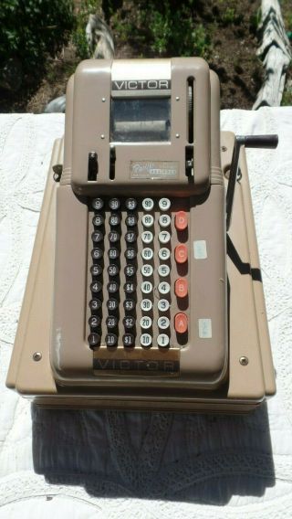 RARE Vintage Antique Victor VS - 26 Business Adding Office Machine & Keys 2