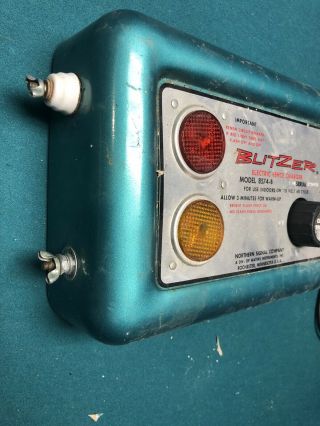 Vintage Blitzer Electric Fence Charger Model 8574 - B Made In Usa Rochester,  Mn