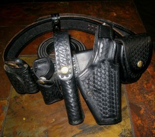 Vintage Leather Police Duty Hook Loop Belt & Leather Holster & Accessories