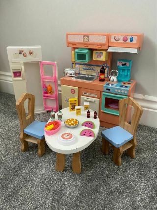 1990 Vintage Barbie Sindy Kitchen Set & Accessories Mattel