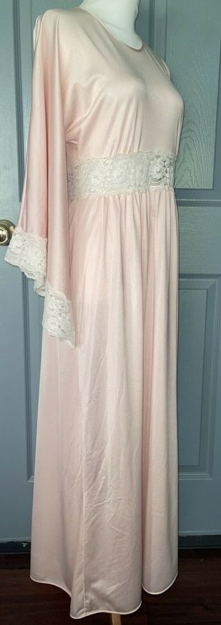 Ilise Strivens Vintage Pink Lace Trim Long Nightgown.  Size Large