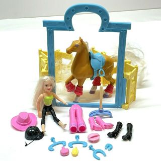 Polly Pocket Ride N Style Ranch W Blondie,  2003,  Fashion Doll Mattel,  B2641