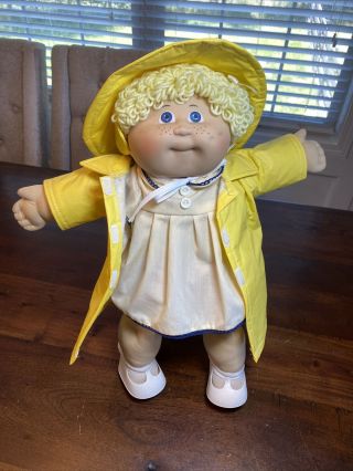 Vintage 1984 Cabbage Patch Kid 17” Doll W Complete Outfit Yellow Rain Gear Htf