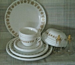 22 Pc Vintage Corelle " Butterfly Gold " Dishes/salt And Pepper