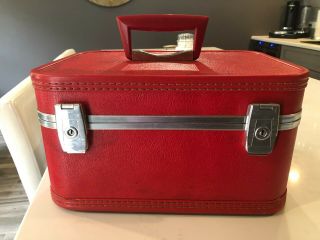 Vintage Red Luggage Overnight Travel Train Makeup Case/suitcase.