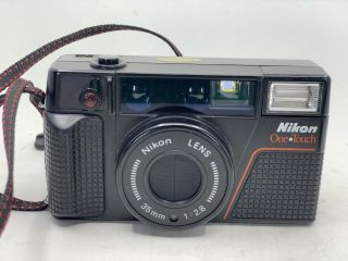 Exc Nikon One Touch L35 Af 35mm Film Camera F/2.  8 Vintage Usa