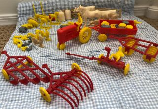 Vtg Ohio Art Farm Play Set Animals Farmers Tractor Implements Wagon - Portugal
