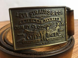 Levi ' s Metal Belt Buckle Levi & Strauss Co Brass - toned Distressed Belt 2