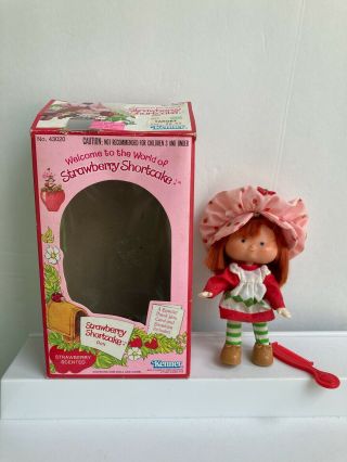 Strawberry Shortcake Doll With Comb And Box Vintage 1980s