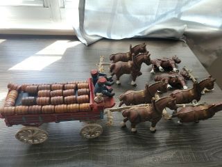 Vintage Cast Iron Clydesdale Horse Drawn Beer Wagon 2 Drivers 8 Horses 30 Barrel